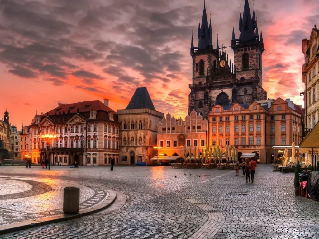 PEGASUS HY İLE BUDAPEŞTE-VİYANA-PRAG